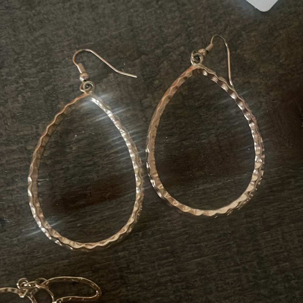 Lot of Six Gold Statement Earrings + set of Wooden Bangle Bracelets - Picture 5 of 8